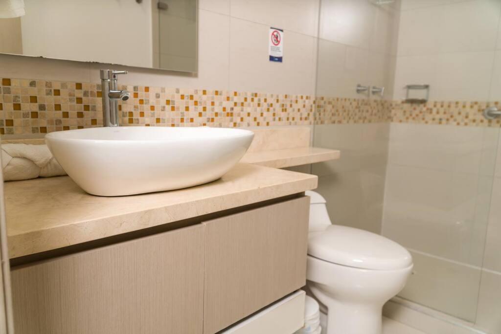 3404 Palmetto Frente A La Playa Cartagena